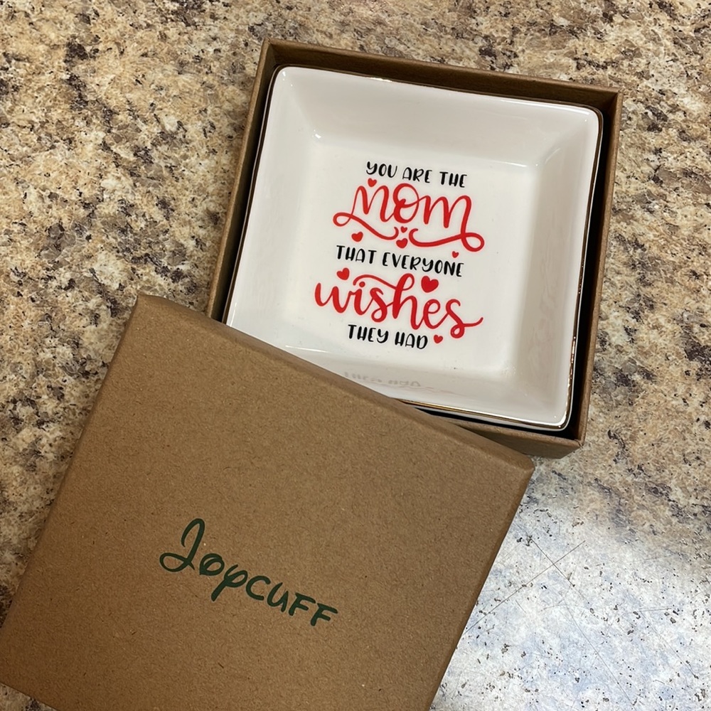 Joycuff Ring Dish Jewelry Trinket Tray. “Mom” Ceramic gold tone trim. Gift Boxed